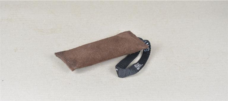 Hundespielzeug leder.